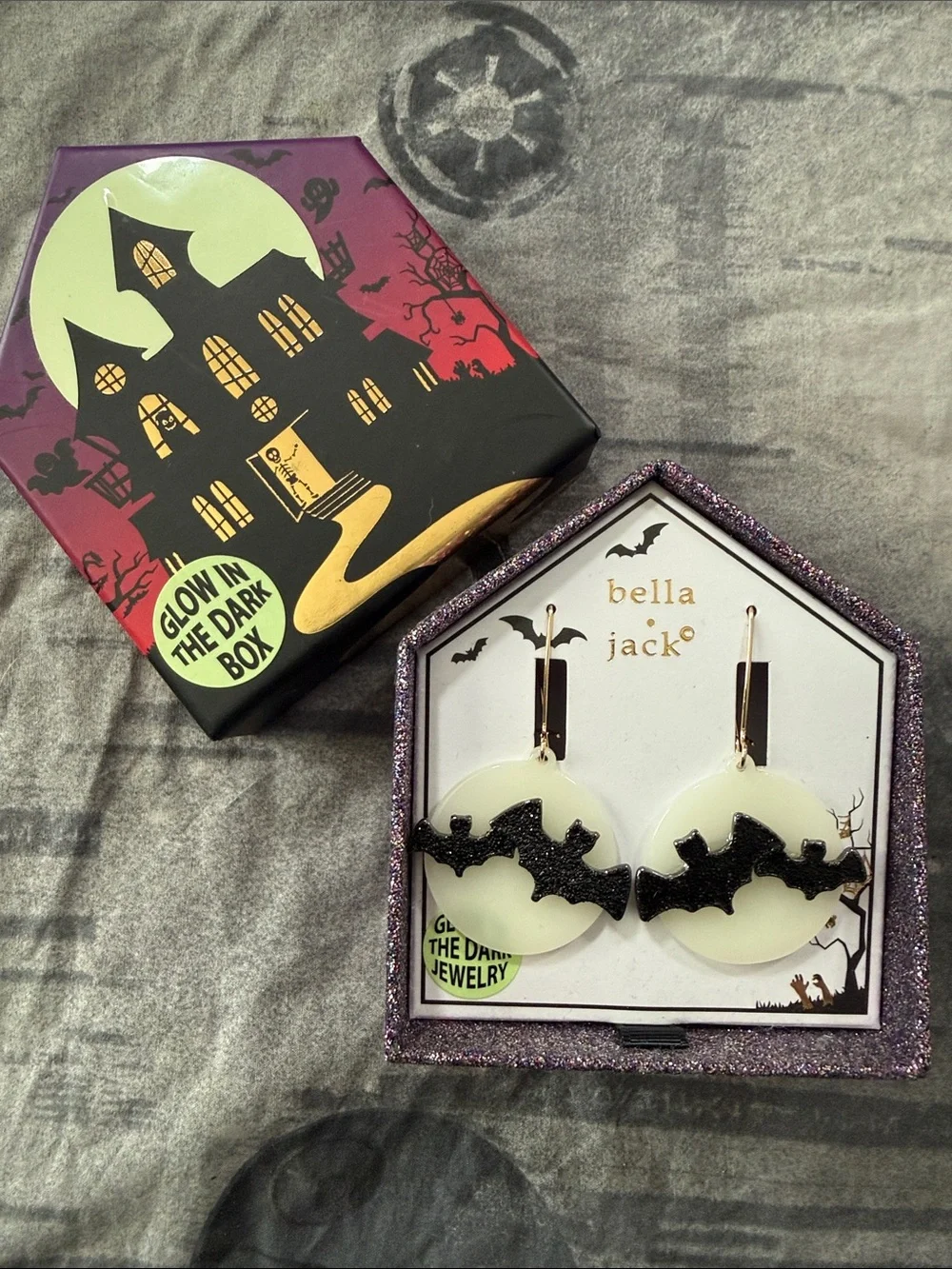 NIB BELLA AND JACK GLOW IN THE DARK BATTY DANGLE EARRINGS - Picture 2 of 5